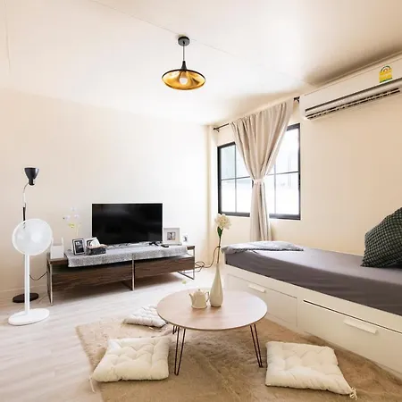 Napshot Guesthouse